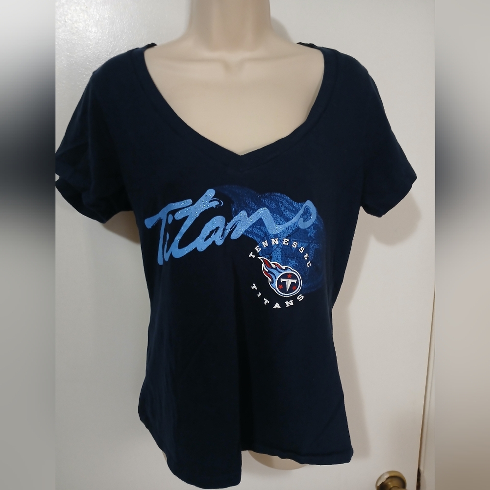 Women's NFL team apparell short sleeve v neck graphic sports tee, size sm,blue